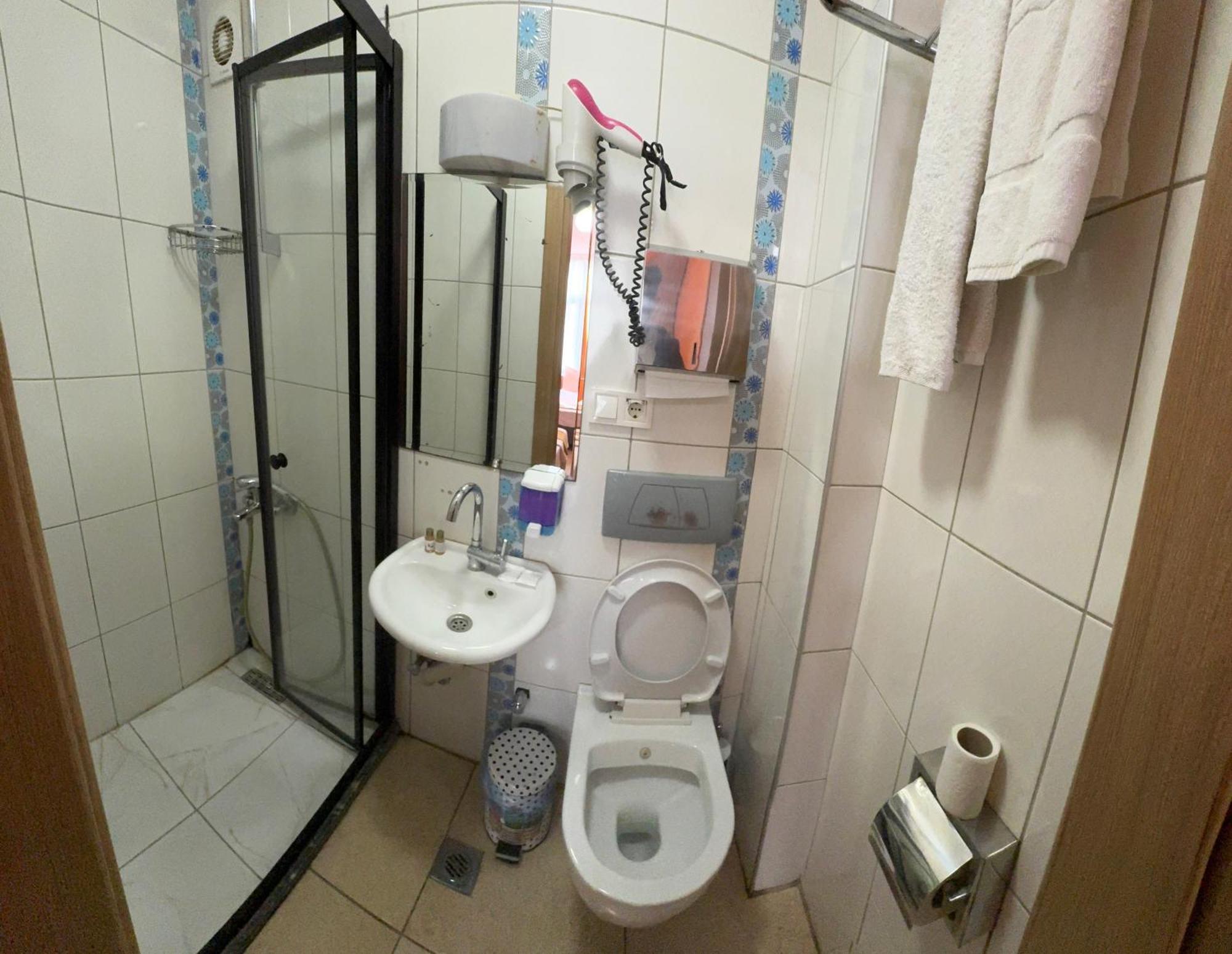 Esen Life Hotel Provincia di Provincia di Istanbul Esterno foto