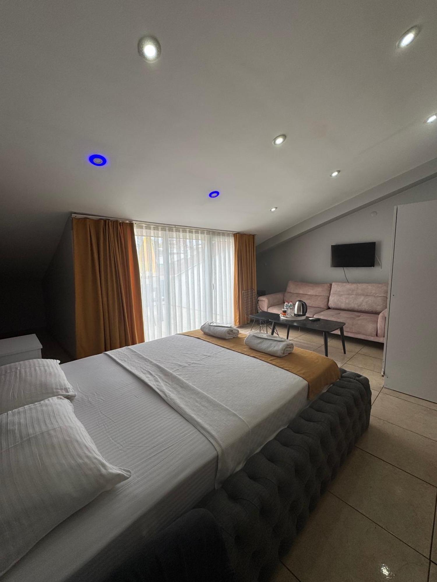Esen Life Hotel Provincia di Provincia di Istanbul Esterno foto