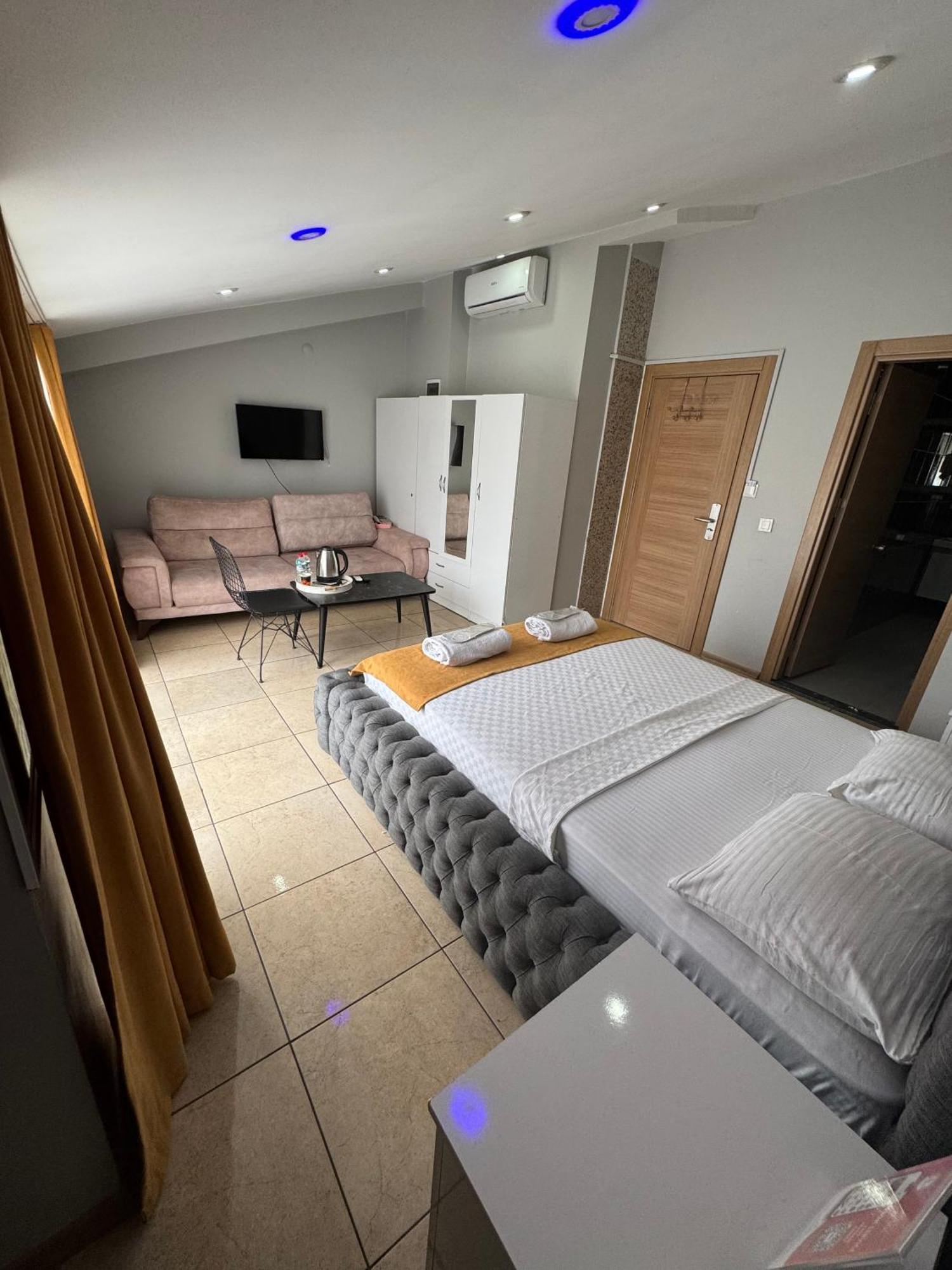 Esen Life Hotel Provincia di Provincia di Istanbul Esterno foto